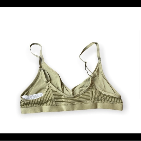 Aerie Triangle Bralette Size M NWT - Picture 2 of 3